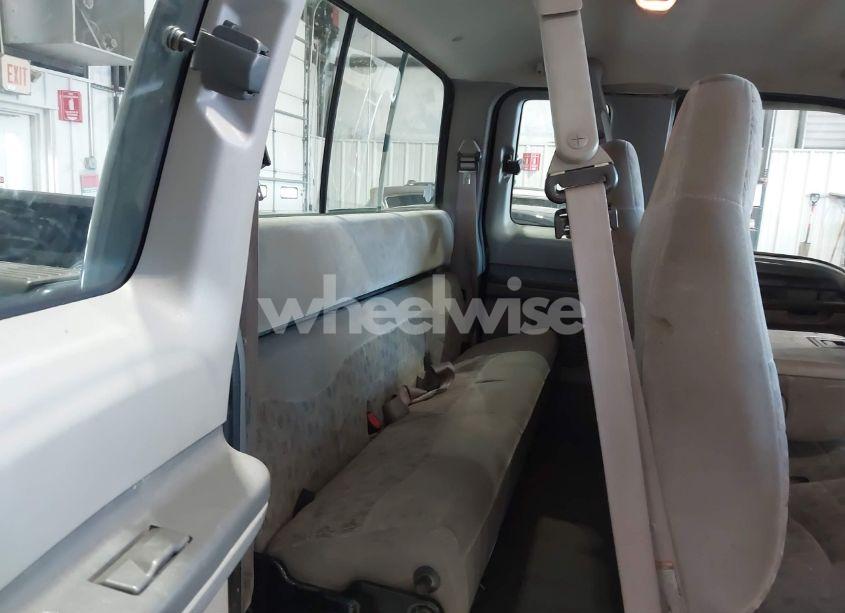 Photo 8 of 1999 Ford F-250 LARIAT/XL/XLT (VIN 1FTNX21S1XEA96540)