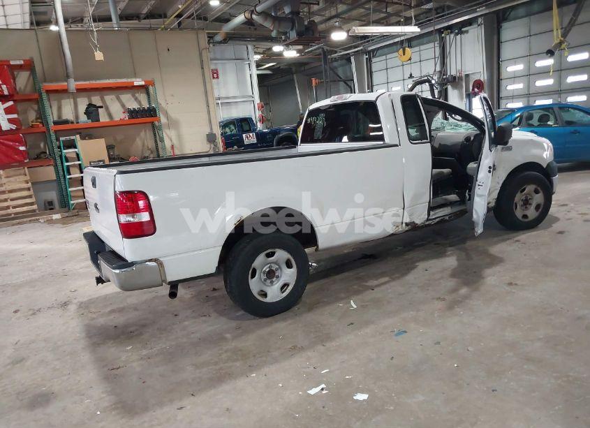 Photo 4 of 2005 Ford F-150 XL/XLT (VIN 1FTPF12585NC05782)