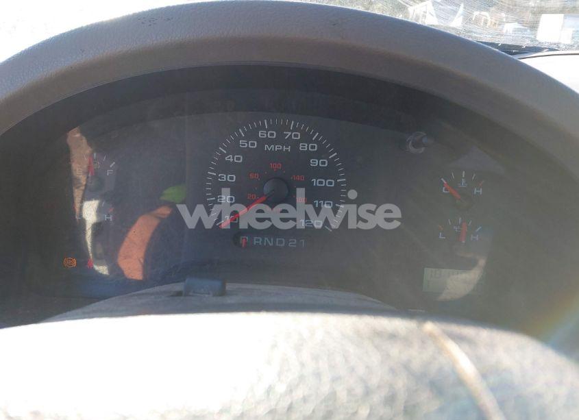 Photo 7 of 2005 Ford F-150 XL/XLT (VIN 1FTPF125X5NA95687)