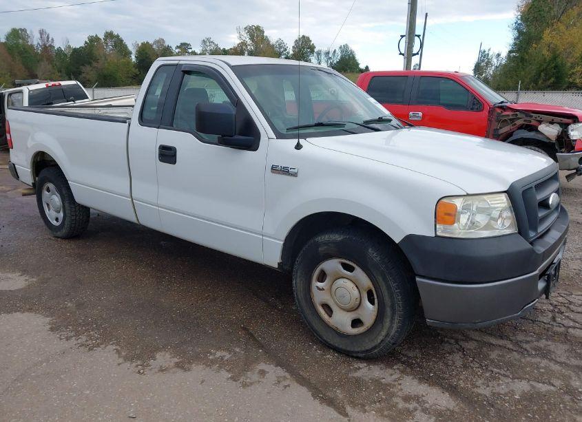 2006 Ford F-150 XL/XLT (VIN 1FTPF12V86NB05263) main photo