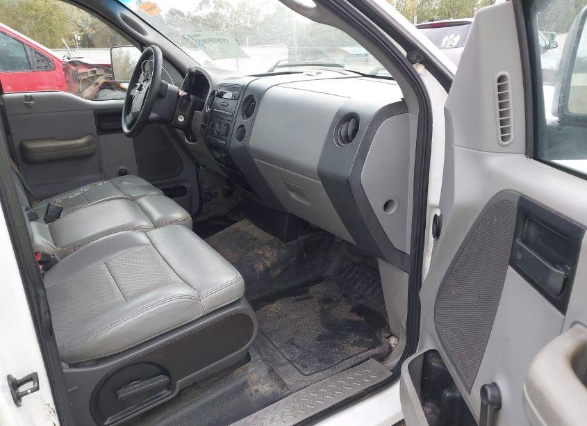 Photo 5 of 2006 Ford F-150 XL/XLT (VIN 1FTPF12V86NB05263)