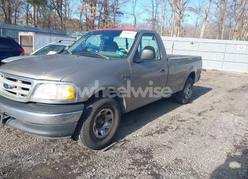 Photo 2 of 2001 Ford F-150 XL/XLT (VIN 1FTPF17L61NC01103)