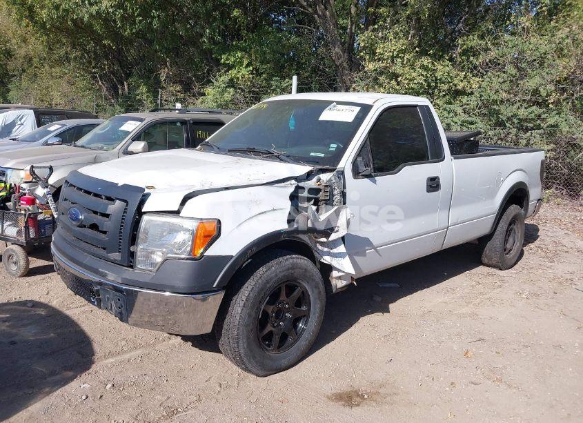 Photo 2 of 2012 Ford F-150 XL (VIN 1FTPF1CF7CKE24237)