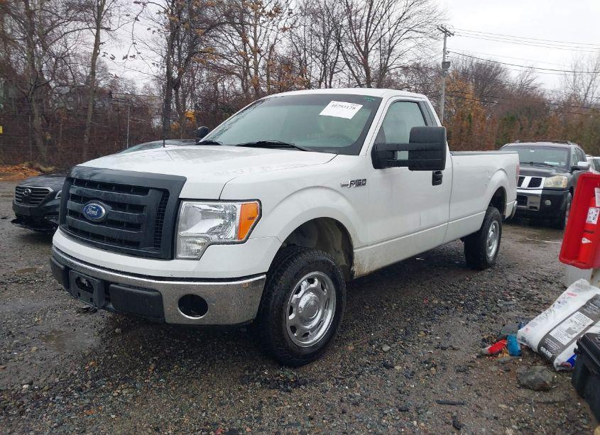 Photo 2 of 2010 Ford F-150 XL/XLT (VIN 1FTPF1EV6AKE77965)