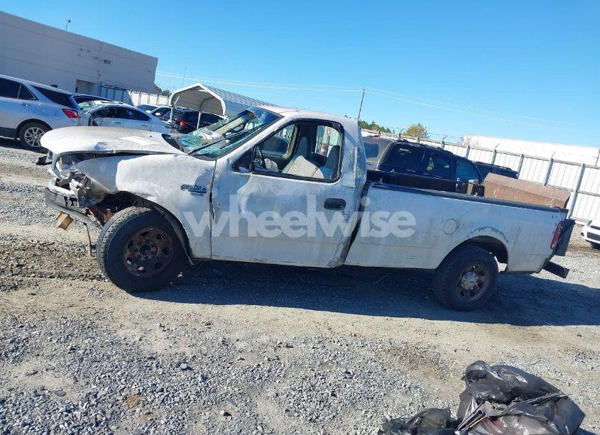 Photo 14 of 1998 Ford F-250 LARIAT/STANDARD/XL/XLT (VIN 1FTPF2766WNB70779)