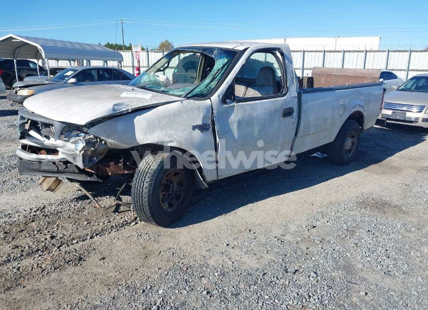 Photo 2 of 1998 Ford F-250 LARIAT/STANDARD/XL/XLT (VIN 1FTPF2766WNB70779)