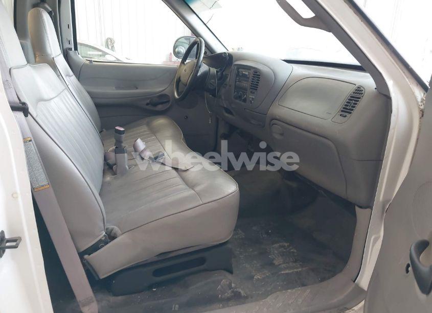 Photo 5 of 1998 Ford F-250 LARIAT/STANDARD/XL/XLT (VIN 1FTPF27M7WKC04485)