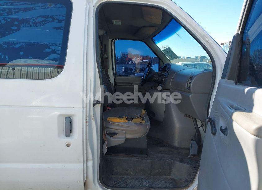 Photo 5 of 1998 Ford E-250 COMMERCIAL/RECREATIONAL (VIN 1FTPS24L4WHB85401)