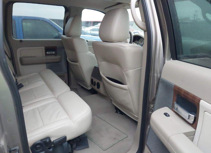 Photo 8 of 2004 Ford F-150 LARIAT/XLT (VIN 1FTPW12504KC20938)