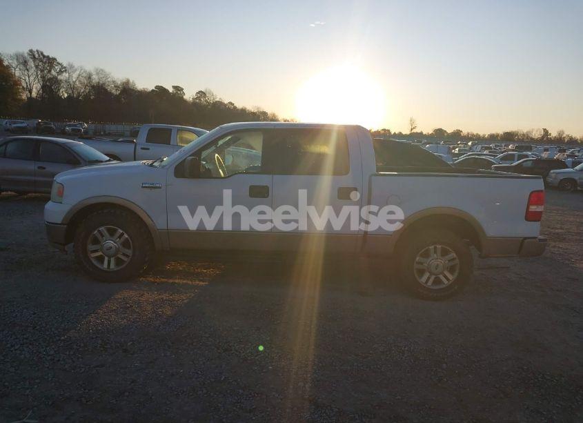 Photo 15 of 2004 Ford F-150 LARIAT/XLT (VIN 1FTPW12504KC62963)