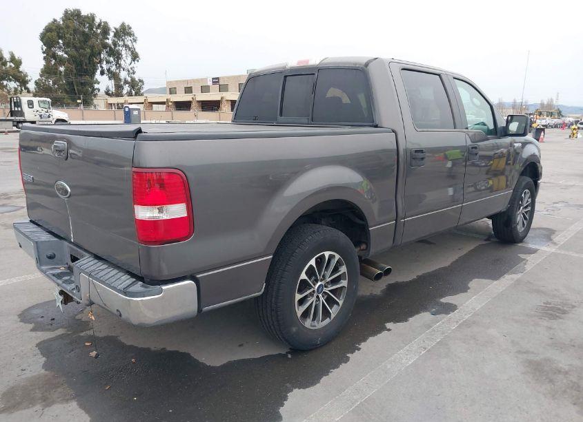 Photo 4 of 2004 Ford F-150 LARIAT/XLT (VIN 1FTPW12504KD70760)
