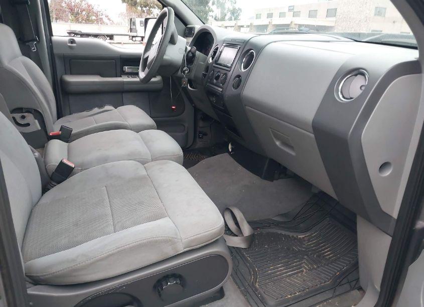 Photo 5 of 2004 Ford F-150 LARIAT/XLT (VIN 1FTPW12504KD70760)