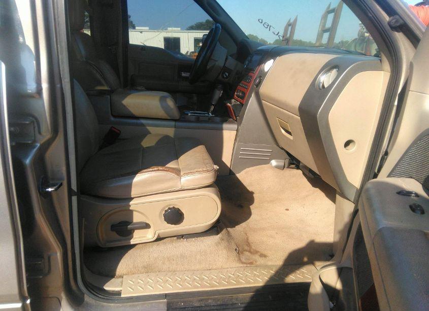 Photo 5 of 2005 Ford F-150 LARIAT/XLT (VIN 1FTPW12505FA56780)