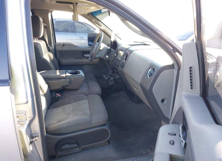 Photo 5 of 2006 Ford F-150 LARIAT/XLT (VIN 1FTPW12506FB04747)