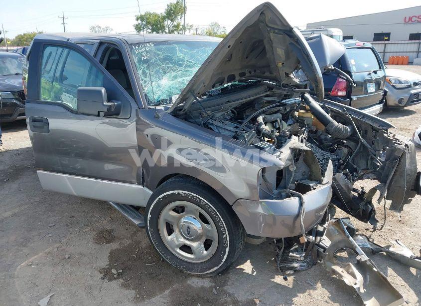 2006 Ford F-150 LARIAT/XLT (VIN 1FTPW12506KA81512) main photo