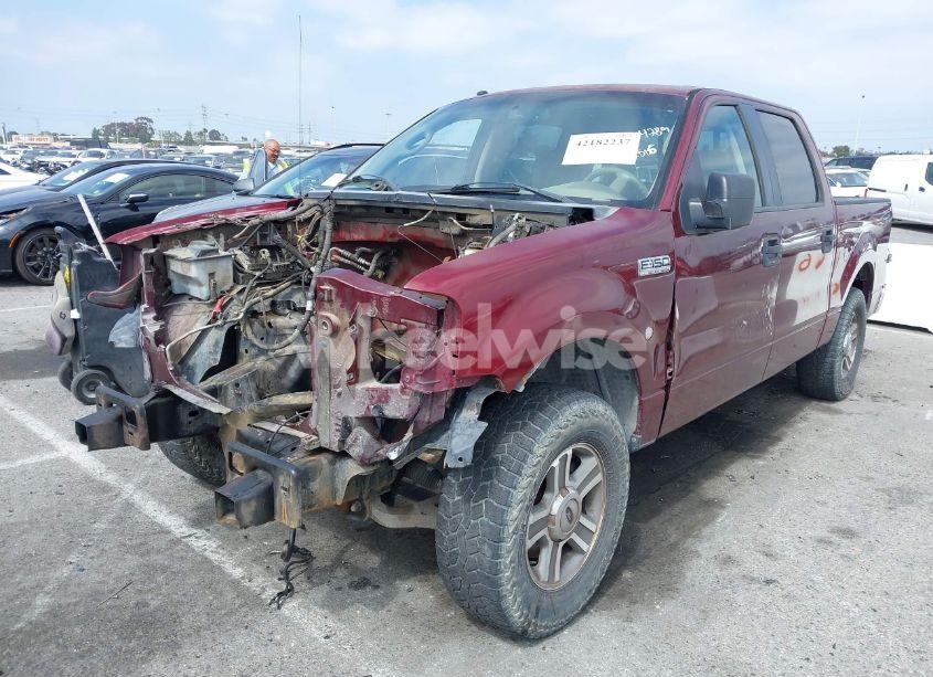 Photo 2 of 2006 Ford F-150 LARIAT/XLT (VIN 1FTPW12506KA94289)