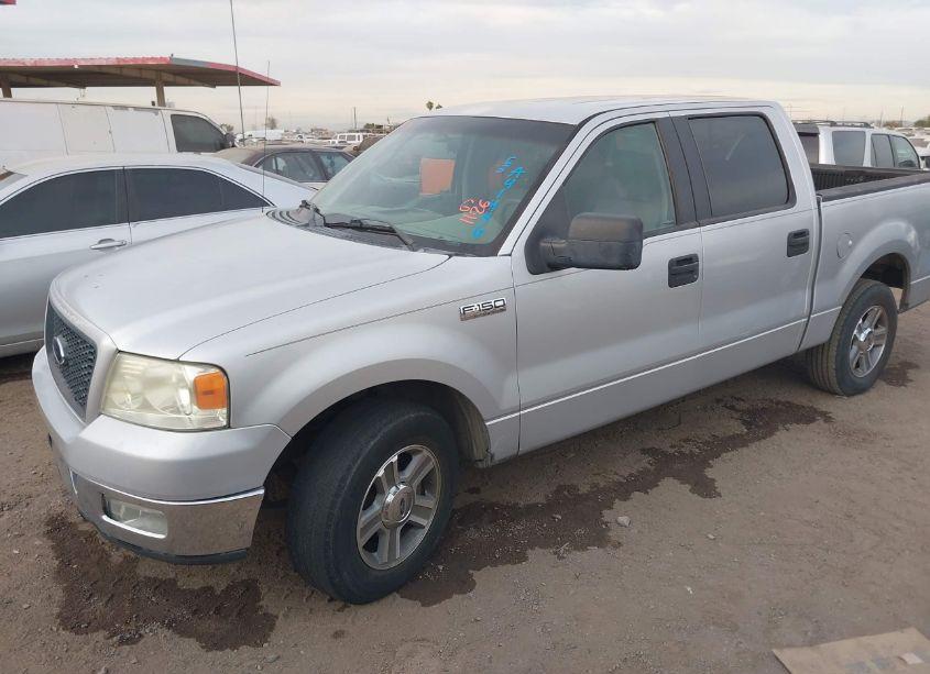Photo 2 of 2005 Ford F-150 LARIAT/XLT (VIN 1FTPW12515FA41446)