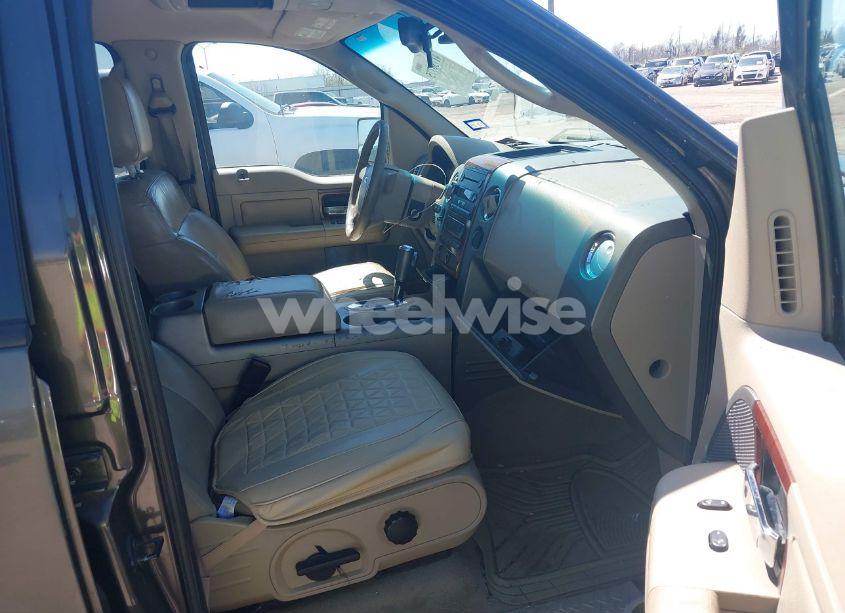 Photo 5 of 2005 Ford F-150 LARIAT/XLT (VIN 1FTPW12515FB51929)