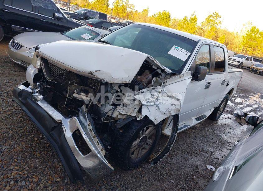 Photo 2 of 2005 Ford F-150 LARIAT/XLT (VIN 1FTPW12515FB57469)