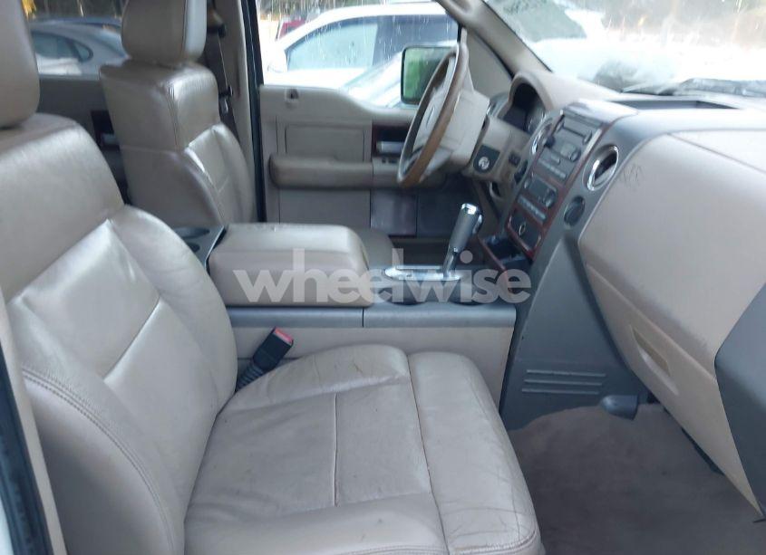 Photo 5 of 2005 Ford F-150 LARIAT/XLT (VIN 1FTPW12515FB57469)