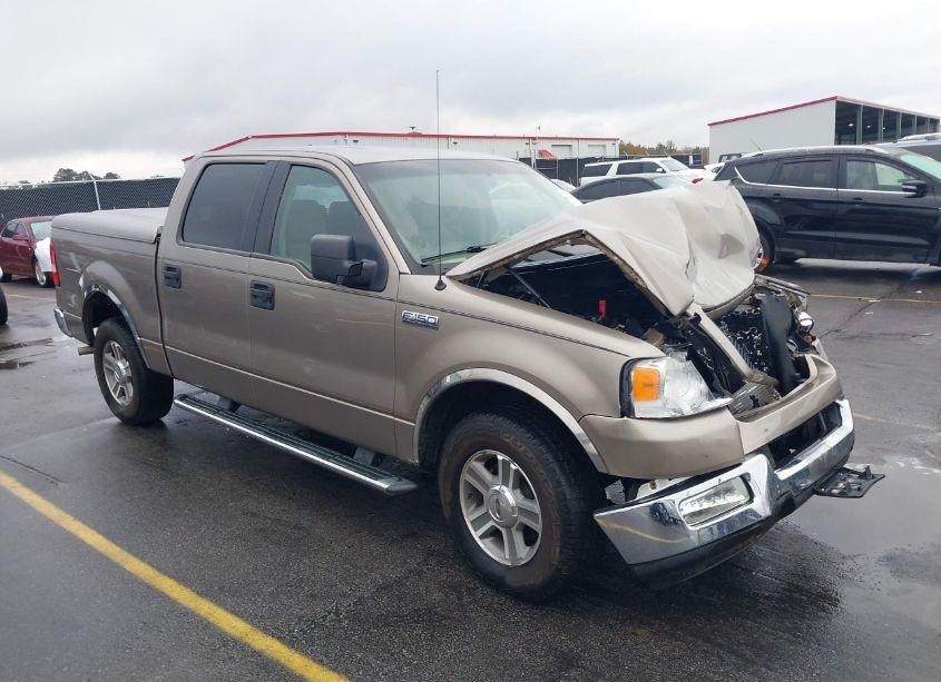 2005 Ford F-150 LARIAT/XLT (VIN 1FTPW12515FB64602) main photo