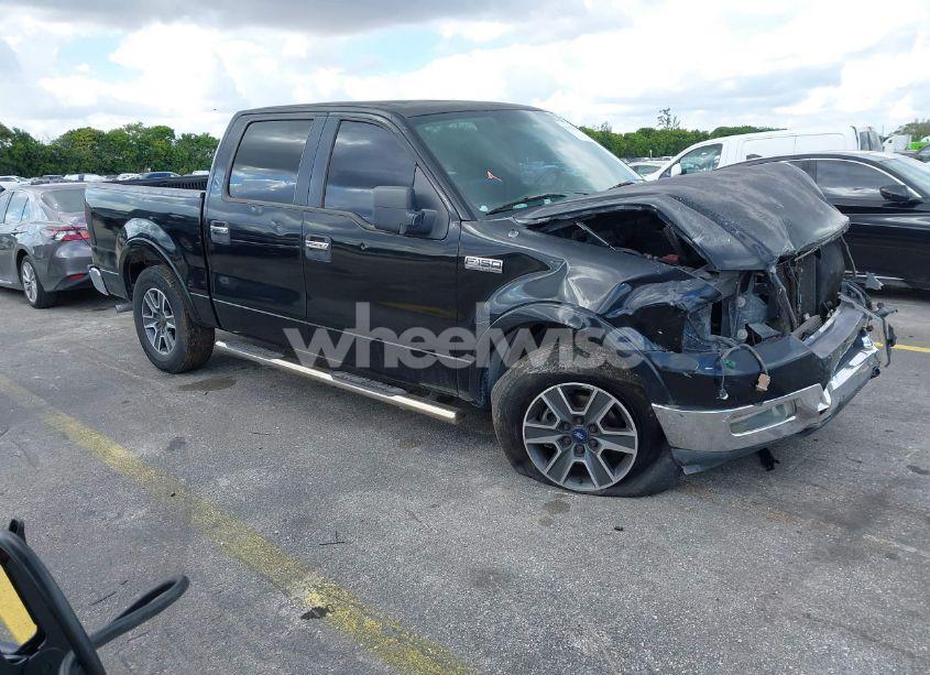 2005 Ford F-150 LARIAT/XLT (VIN 1FTPW12515KE58413) main photo