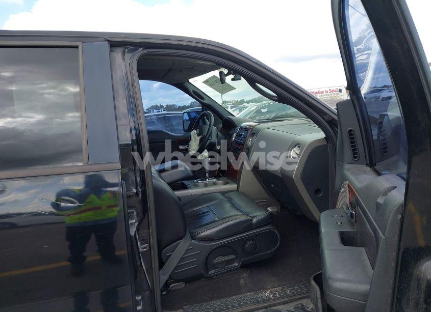 Photo 5 of 2005 Ford F-150 LARIAT/XLT (VIN 1FTPW12515KE58413)