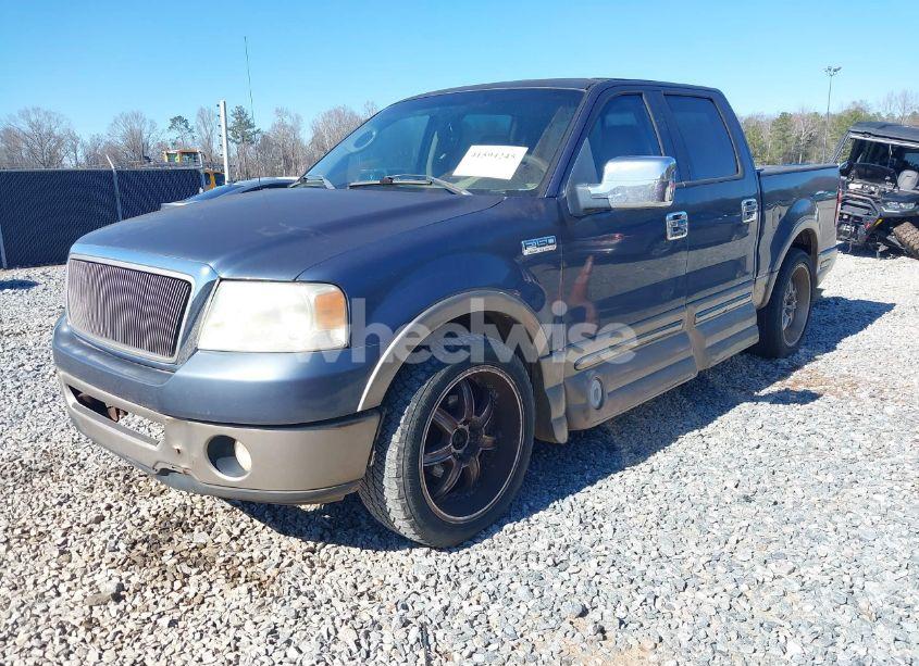 Photo 2 of 2006 Ford F-150 LARIAT/XLT (VIN 1FTPW12516FA38614)