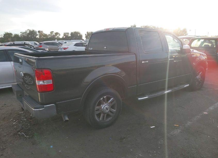 Photo 4 of 2006 Ford F-150 LARIAT/XLT (VIN 1FTPW12516FB07737)