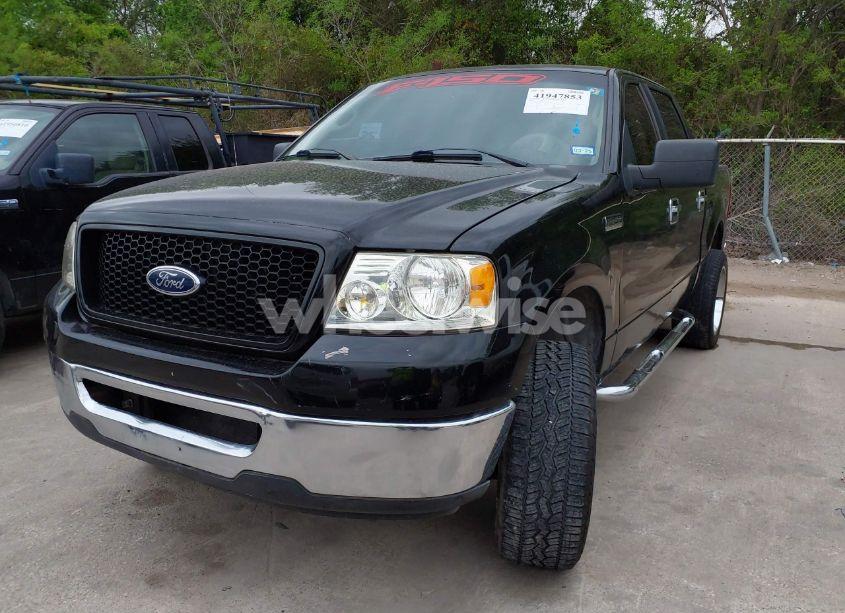 Photo 2 of 2006 Ford F-150 LARIAT/XLT (VIN 1FTPW12516KB02562)