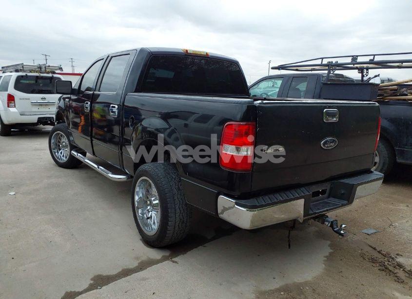 Photo 3 of 2006 Ford F-150 LARIAT/XLT (VIN 1FTPW12516KB02562)