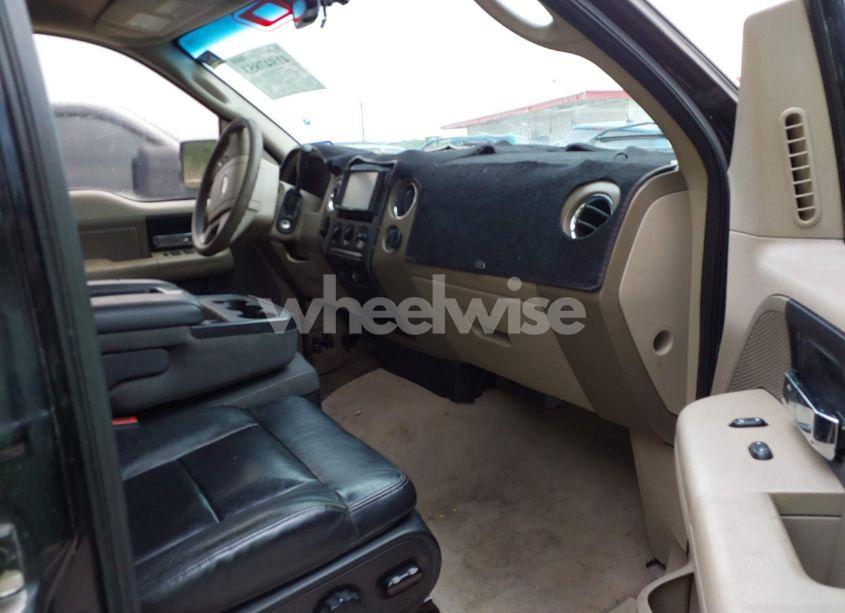 Photo 5 of 2006 Ford F-150 LARIAT/XLT (VIN 1FTPW12516KB02562)