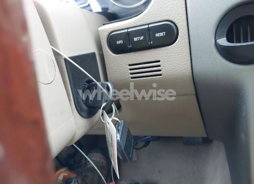 Photo 11 of 2006 Ford F-150 LARIAT/XLT (VIN 1FTPW12516KC18232)