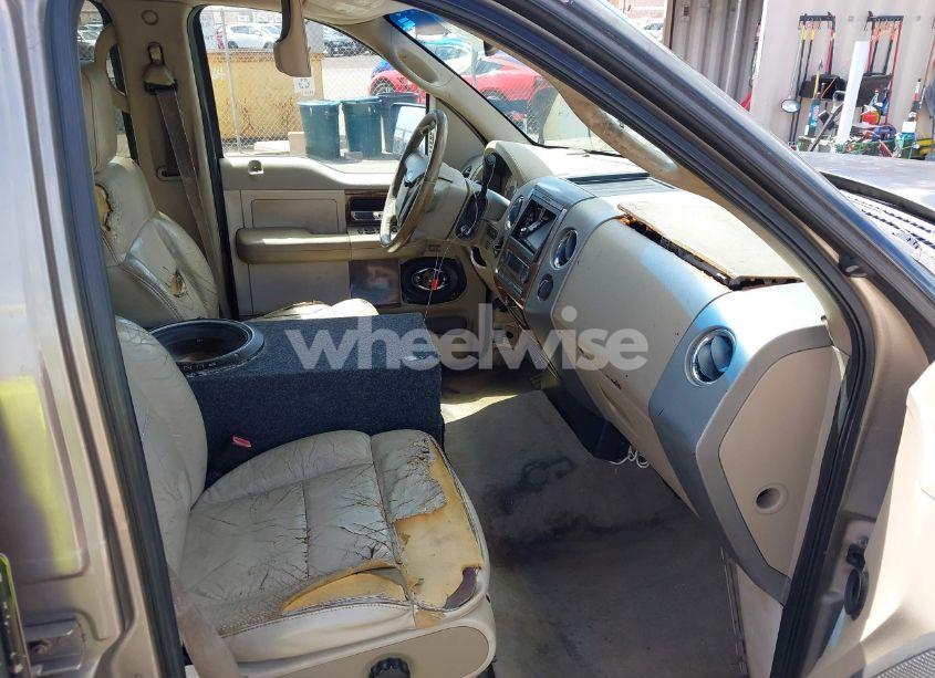 Photo 5 of 2004 Ford F-150 LARIAT/XLT (VIN 1FTPW12524KB76697)