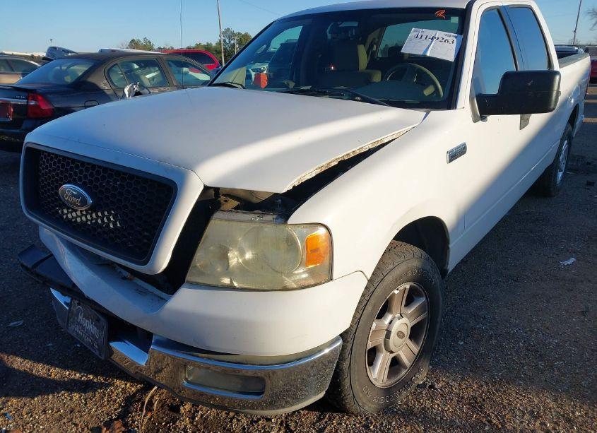 Photo 2 of 2004 Ford F-150 LARIAT/XLT (VIN 1FTPW12524KB92981)