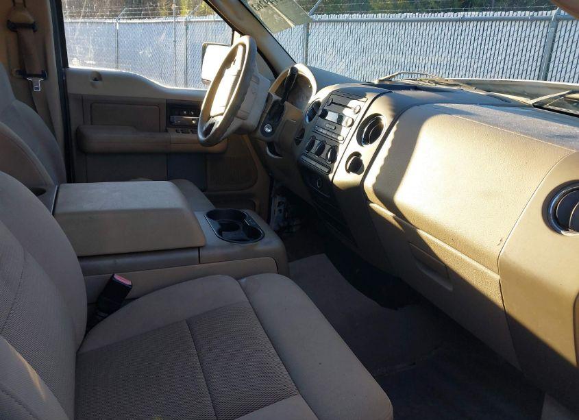 Photo 5 of 2004 Ford F-150 LARIAT/XLT (VIN 1FTPW12524KB92981)