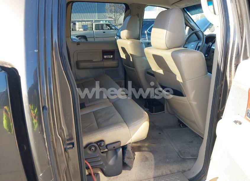 Photo 8 of 2005 Ford F-150 LARIAT/XLT (VIN 1FTPW12525FA11923)