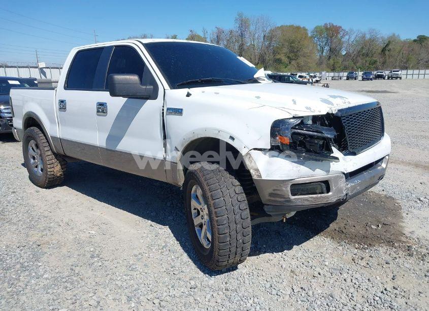 2005 Ford F-150 LARIAT/XLT (VIN 1FTPW12525KF04265) main photo