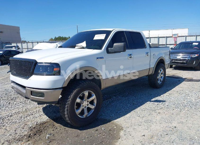 Photo 2 of 2005 Ford F-150 LARIAT/XLT (VIN 1FTPW12525KF04265)