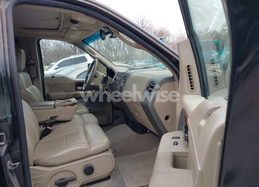 Photo 5 of 2005 Ford F-150 LARIAT/XLT (VIN 1FTPW12525KF12219)