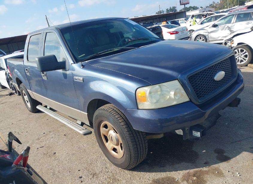 2006 Ford F-150 LARIAT/XLT (VIN 1FTPW12526KB22660) main photo