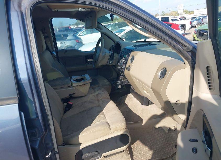 Photo 5 of 2006 Ford F-150 LARIAT/XLT (VIN 1FTPW12526KB22660)