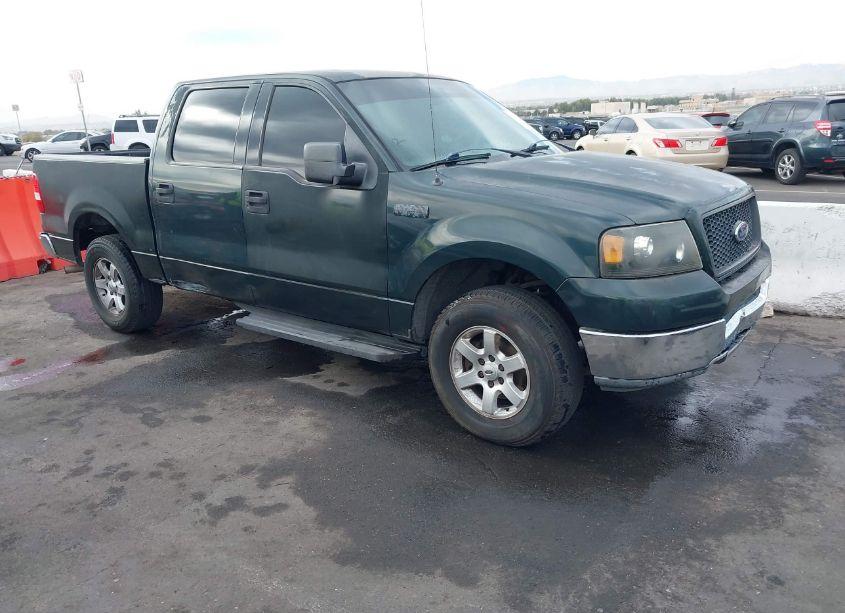 2004 Ford F-150 LARIAT/XLT (VIN 1FTPW12534KB85652) main photo