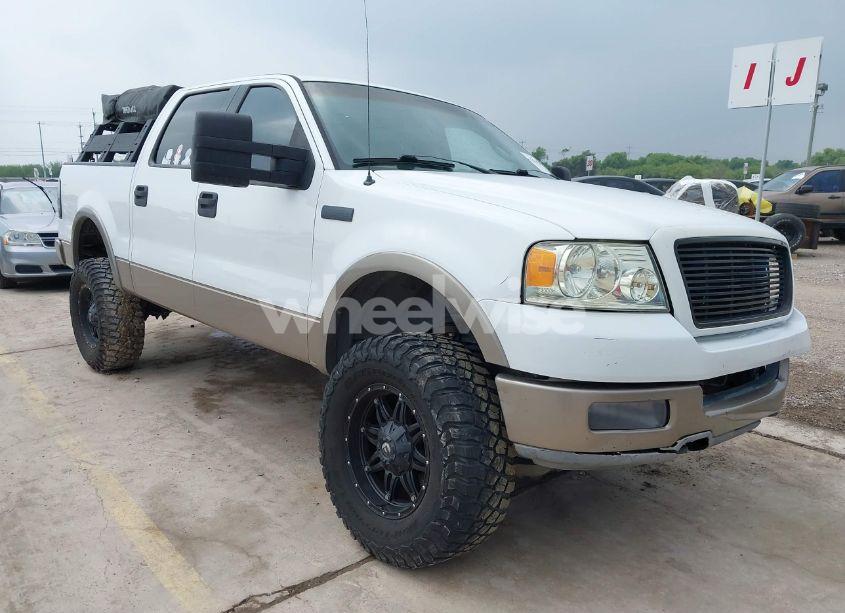 2004 Ford F-150 LARIAT/XLT (VIN 1FTPW12534KD50132) main photo