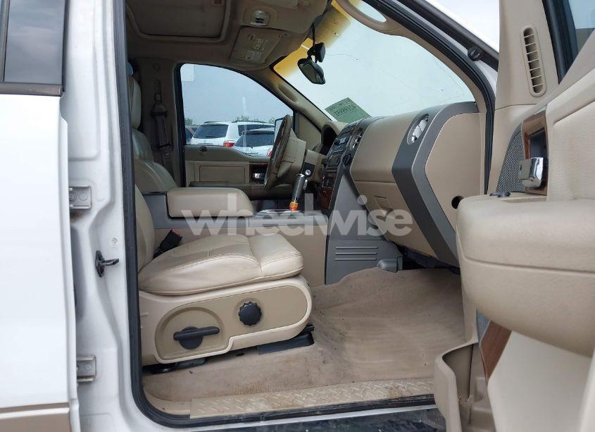 Photo 5 of 2004 Ford F-150 LARIAT/XLT (VIN 1FTPW12534KD50132)