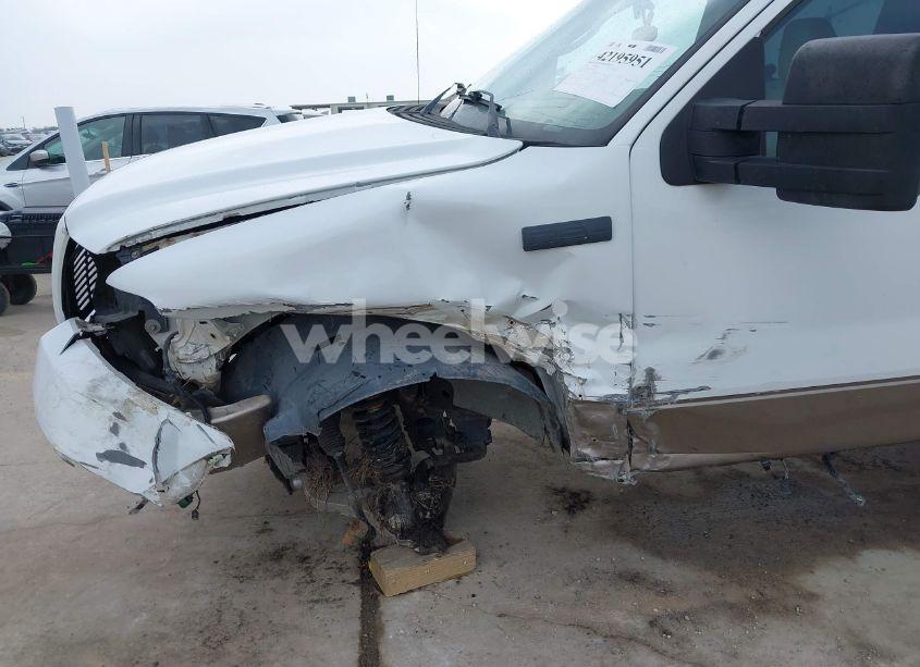 Photo 6 of 2004 Ford F-150 LARIAT/XLT (VIN 1FTPW12534KD50132)