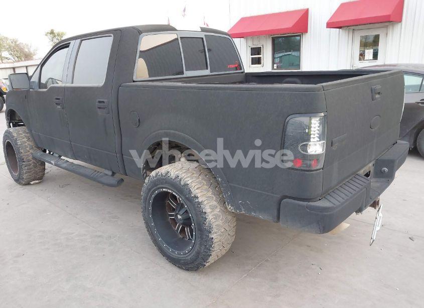 Photo 3 of 2005 Ford F-150 LARIAT/XLT (VIN 1FTPW12535FA42498)