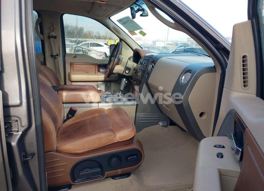 Photo 5 of 2005 Ford F-150 LARIAT/XLT (VIN 1FTPW12535KD18525)