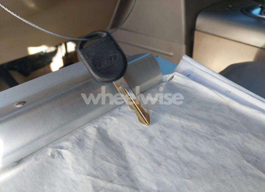 Photo 11 of 2005 Ford F-150 LARIAT/XLT (VIN 1FTPW12535KE54749)