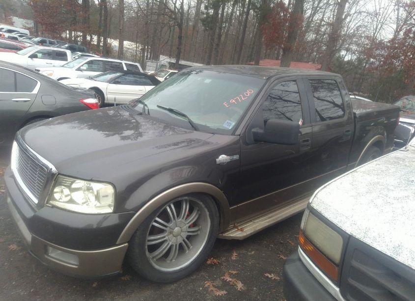 Photo 2 of 2005 Ford F-150 LARIAT/XLT (VIN 1FTPW12535KE97200)